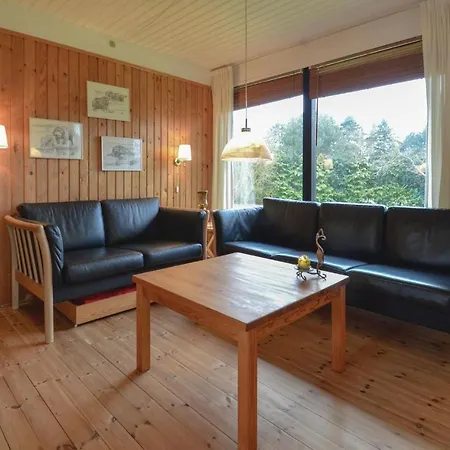 3 Bedroom Cozy In Szálloda